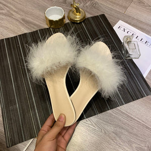 2019 summer Korean version of the feathered female red female shoes